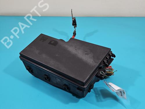 Used Fuse box Fuse box 38126666 38126666