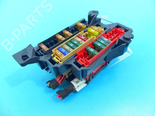 Used Fuse box Fuse box AUDI A4 B8 (8K2) 2.0 TDI (143 hp) 37881896 37881896