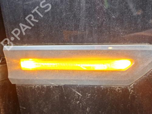 Blinker vorne rechts für Blinker vorne rechts 38050699 38050699