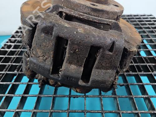 Used Left front brake caliper Left front brake caliper RENAULT MASTER II Van (FD) 2.5 dCi 120 (FD0M, FD0U, FD0W, FD2M, FD2W, FD3M, FD3U,... (115 hp) 37821398 37821398