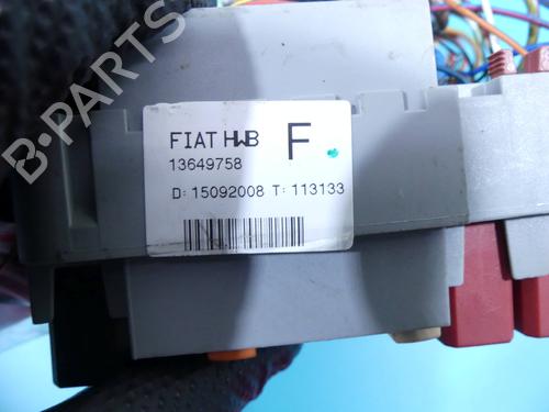 Fuse box FIAT GRANDE PUNTO (199_) 1.4 (199AXB11, 199AXB1A, 199BXB1A, 199AXL1A) | BP37894082E1 - Image 4