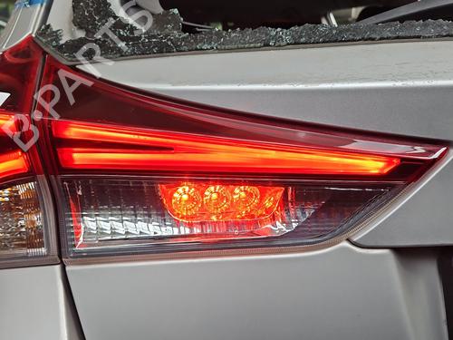 other-toyota-auris-estate-_e18_-2013-2014-2015-2016-2017-2018-37840430 main image