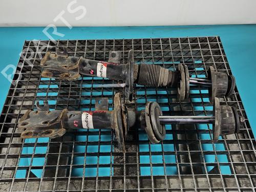 Used Left front shock absorber Left front shock absorber FIAT BRAVO II (198_) 1.9 D Multijet (198AXB1A) (120 hp) 37820118 37820118