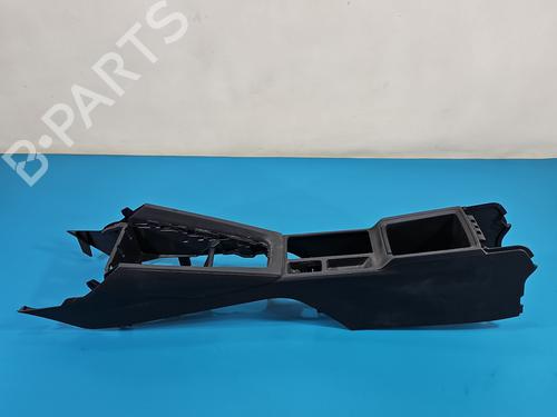Used Armrest / Center console Armrest / Center console 37846291 37846291