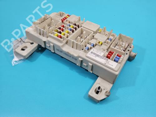 Used Fuse box Fuse box 38144139 38144139