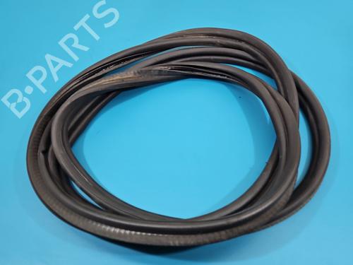 Used Rubber door seal Rubber door seal BMW 5 (G30, F90) 520 i (184 hp) 40183650 40183650