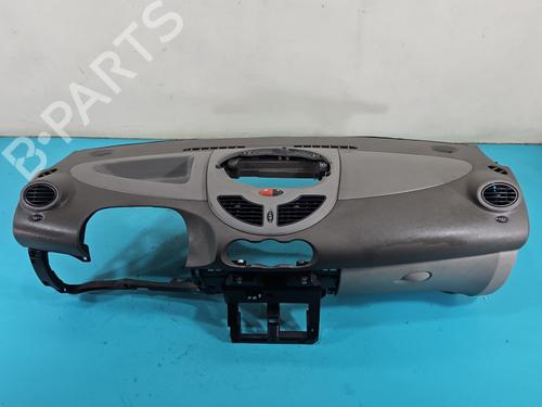 Used Dashboard Dashboard 39585692 39585692