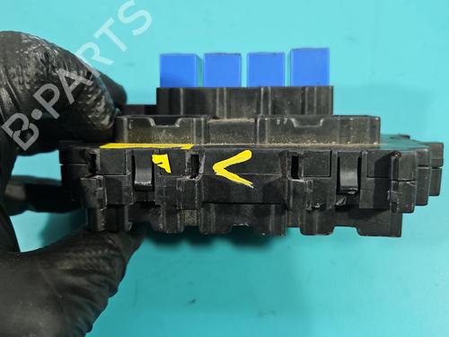 Fuse box RENAULT KOLEOS I (HY_) 2.5 (HY0C, HY0N) | BP38139304E1 - Image 7