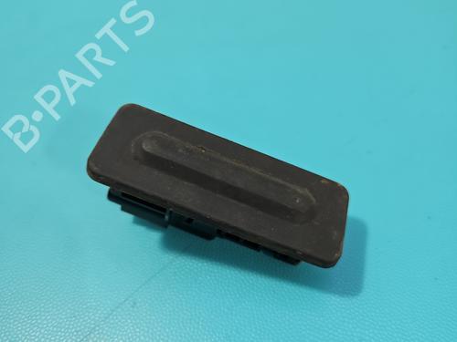 Used Tailgate handle Tailgate handle 37829215 37829215