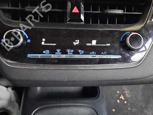 Used Climate control Climate control TOYOTA COROLLA Saloon (_E21_) 1.6 VVTi (ZRE210) (132 hp) 39048462 39048462