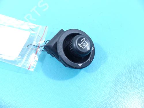 switch-land-rover-range-rover-sport-i-l320-2005-2006-2007-2008-2009-2010-2011-2012-2013-37891348 main image