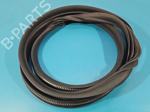 Used Rubber door seal Rubber door seal SKODA FABIA III Estate (NJ5) 1.0 TSI (95 hp) 40015159 40015159