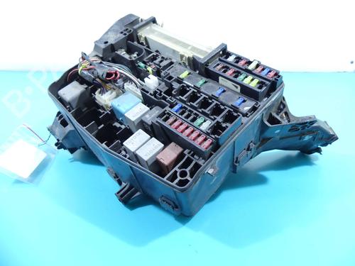 Used Fuse box Fuse box 37810188 37810188