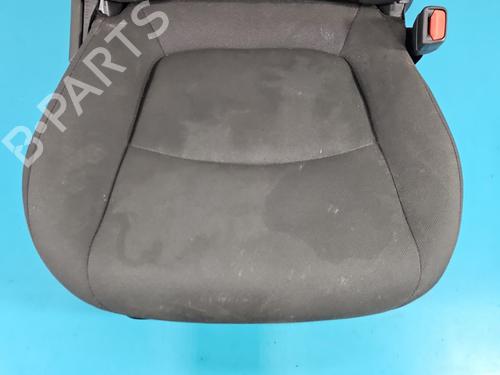 Right front seat TOYOTA COROLLA Saloon (_E21_) 1.8 VVTi Hybrid (ZWE211) | BP37844990C16 - Image 3