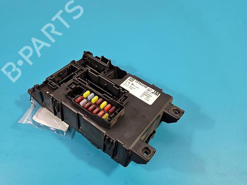 Used Fuse box Fuse box 38000510 38000510