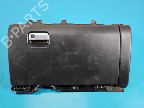 cupobject-holder-porsche-cayenne-92a-2010-2011-2012-2013-2014-2015-2016-2017-2018-37860381 main image