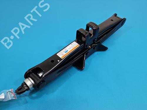 jack-kit-toyota-yaris-_p13_-2010-2011-2012-2013-2014-2015-2016-2017-2018-2019-2020-37854715 main image