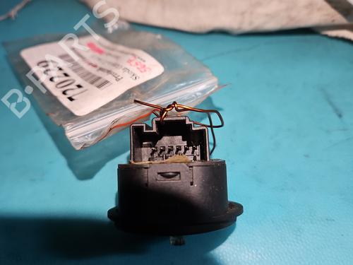 Switch SKODA OCTAVIA II Combi (1Z5) | BP37860650I30 - Image 2
