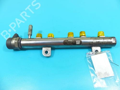 Used Injection rail Injection rail 37884543 37884543