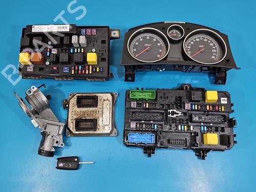 engine-control-unit-ecu-opel-astra-h-twintop-a04-2005-2006-2007-2008-2009-2010-37841018 main image