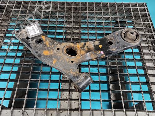 Used Right front suspension arm Right front suspension arm 38147707 38147707