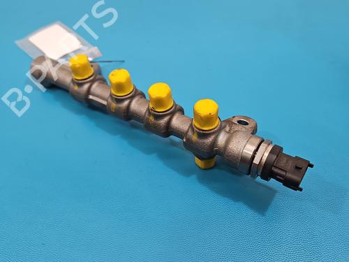 Used Injection rail Injection rail 37834961 37834961