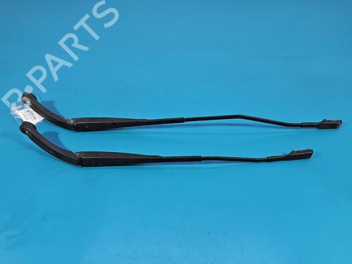 Used Front windshield wiper arm Front windshield wiper arm 38014025 38014025