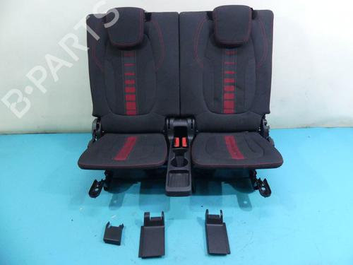 rear-seat-bmw-2-gran-tourer-f46-2014-37892012 main image