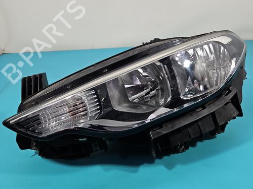 left-headlight-fiat-tipo-saloon-356_-357_-2015-37831913 main image