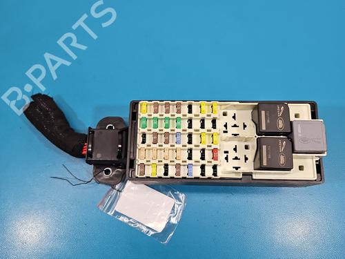 Fuse box JAGUAR XE (X760) 2.0 D | BP37826639E1 - Image 2
