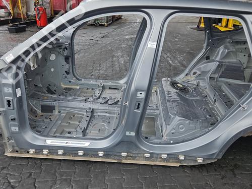 Venstre sidekjole Venstre sidekjole BMW X1 (U11) iX1 xDrive 30 (313 hp) 37841148 37841148