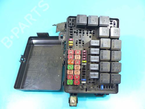Used Fuse box Fuse box 37883123 37883123