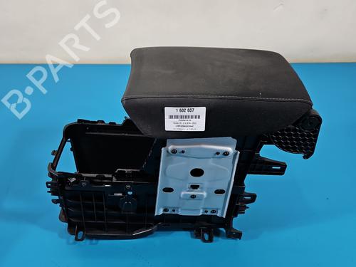 Used Armrest / Center console Armrest / Center console 37856765 37856765