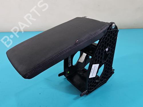 Used Armrest / Center console Armrest / Center console 38132345 38132345
