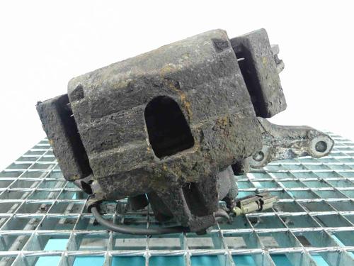 Used Right front brake caliper Right front brake caliper 37889438 37889438