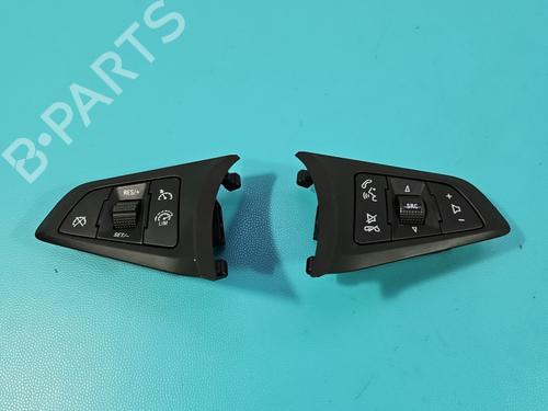 Used Steering wheel controls Steering wheel controls OPEL ZAFIRA TOURER C (P12) 2.0 CDTi (75) (170 hp) 39688439 39688439