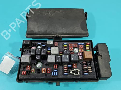Used Fuse box Fuse box 37814730 37814730