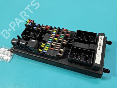Used Fuse box Fuse box 37829681 37829681
