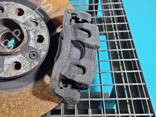 Used Right front brake caliper Right front brake caliper FIAT 500X (334_) 2.0 D Multijet 4x4 (334AXB22, 334AXD2B) (140 hp) 40008549 40008549