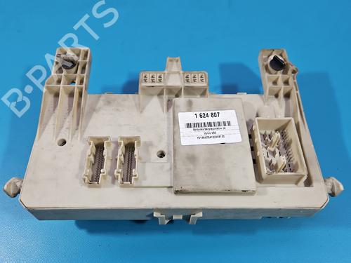 Fuse box VOLVO V50 (545) 2.0 D | BP38325657E1 - Image 4