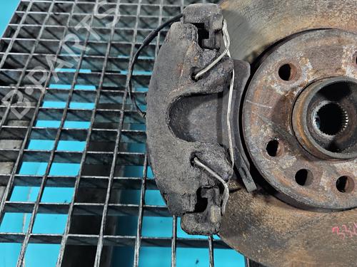 Used Left front brake caliper Left front brake caliper 37821558 37821558
