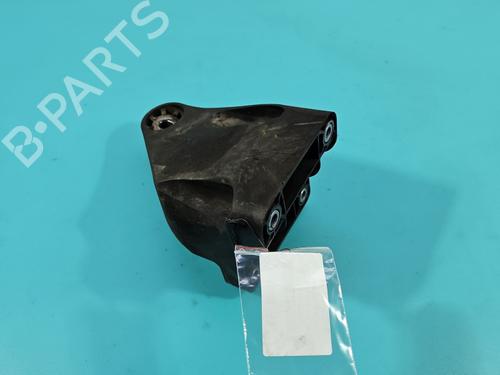 Used Engine mount Engine mount MERCEDES-BENZ E-CLASS (W213) E 220 d 4-matic (213.005) (194 hp) 37819479 37819479