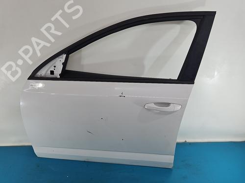 left-front-door-skoda-octavia-iii-combi-5e5-5e6-2012-2013-2014-2015-2016-2017-2018-2019-2020-37849187 main image