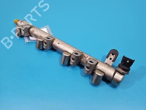 Used Injection rail Injection rail 38148357 38148357
