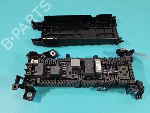 Used Fuse box Fuse box 37855500 37855500