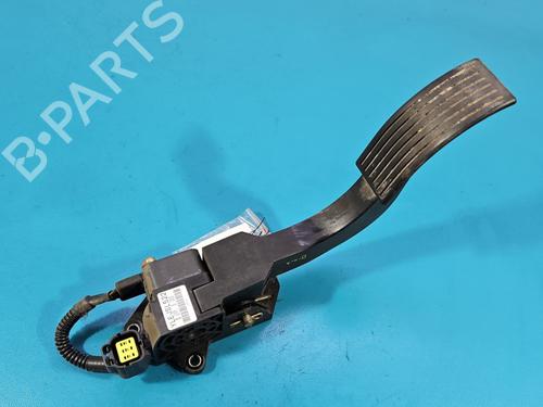 pedal-hyundai-santa-fe-i-sm-2000-2001-2002-2003-2004-2005-2006-38308464 main image