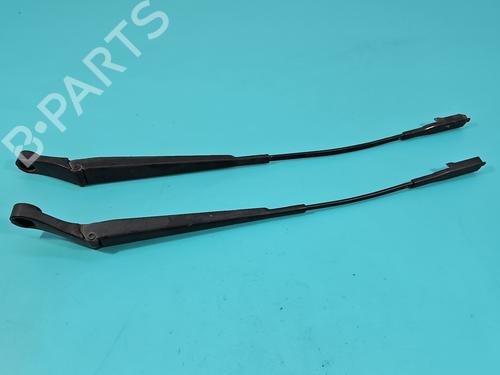 front-windshield-wiper-arm-opel-astra-h-saloon-a04-2007-2008-2009-2010-2011-2012-2013-2014-37845548 main image