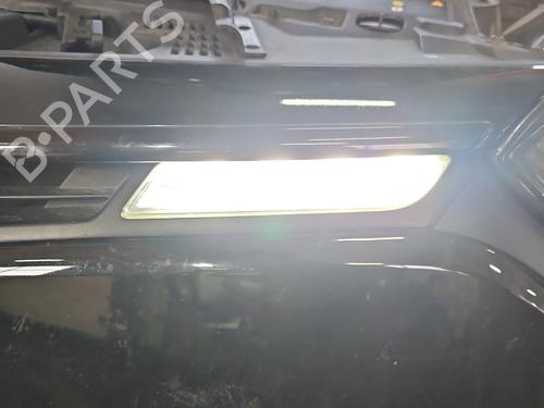 Used Left daytime light Left daytime light 37830608 37830608