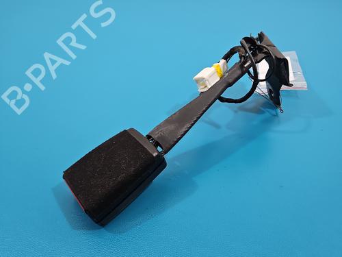 front-right-seatbelt-citroen-c4-cactus-2014-37824470 main image