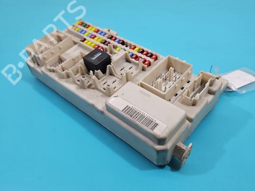 Used Fuse box Fuse box 38143592 38143592